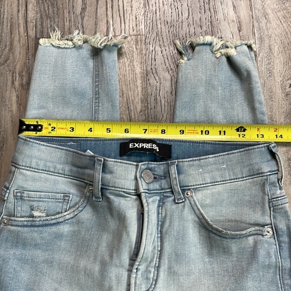 Express Women’s Ankle High Rise, Light Wash, size 2R - Picture 5 of 14